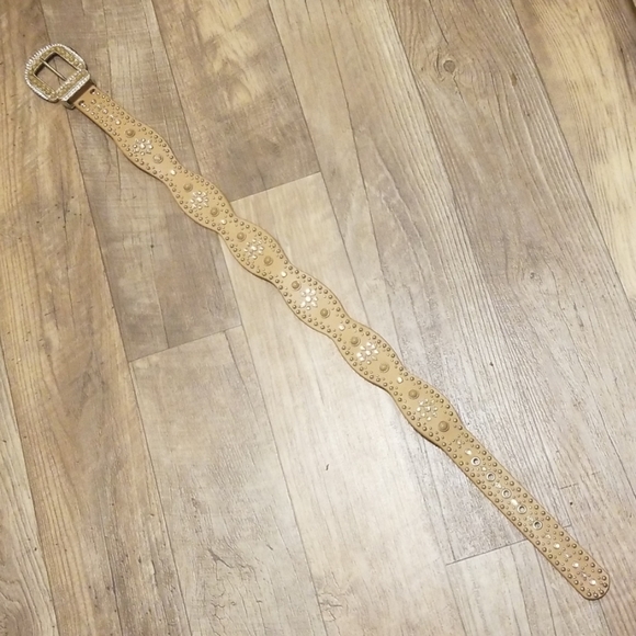 Jeweled Women's Tan Belt - Picture 4 of 7